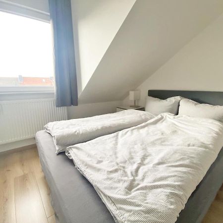 Großzügige Wohnung in der Neustadt Brema Exterior foto