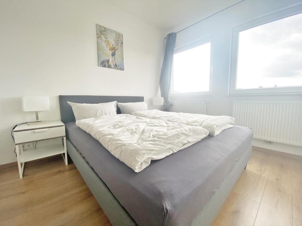 Großzügige Wohnung in der Neustadt Brema Exterior foto